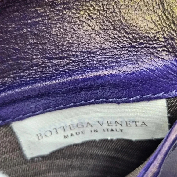 Bottega Veneta Intrecciato Purple and Gold Zip Wallet - Picture 6 of 7